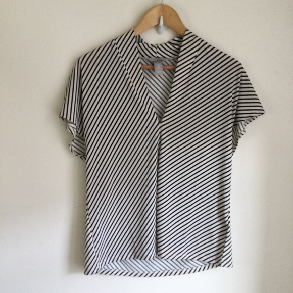 H&M Blouses Short Sleeve V-neck Bundle Size M - Picture 2 of 6